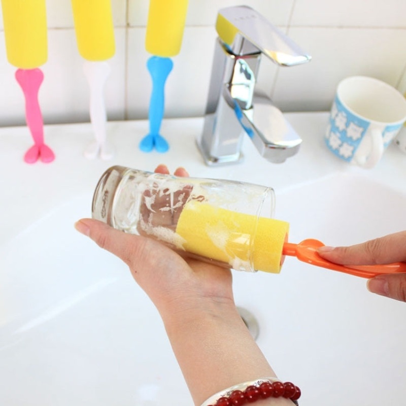 4 Pack Humanoid Vertical Wash Cup Brush Random Color Delivery (Size: 12.5*7.5*3.9cm)