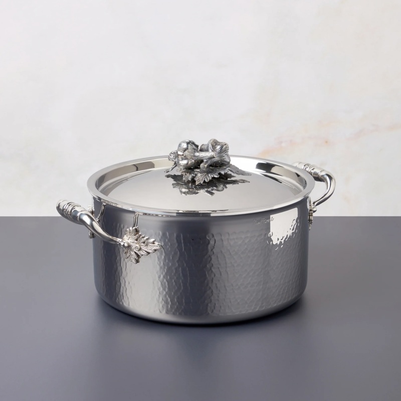 Ruffoni Opus Prima 6 Qt. Covered Stockpot (2 Bulbs of Garlic)