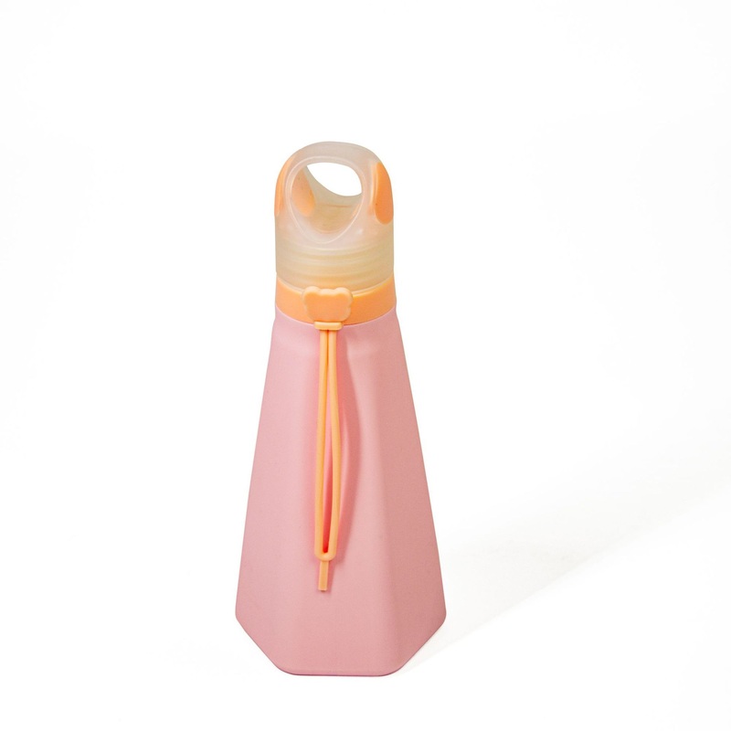 Eco Friendly Collapsible Water Silicone Travel Water Bottle with Handle BPA Free Outdoor Silicone Water Bottle – Wholesale BPA Free Water Cup and Food Grade Material Silicone Water Bottles price