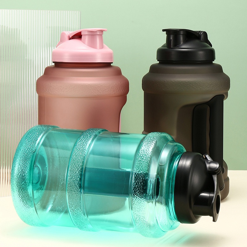 Customized Wholeseller Outdoor Sports Portable Large Capacity Plastic Water Bucket Ton Ton Barrel Bottle – Water Bottle and Ton Barrel price