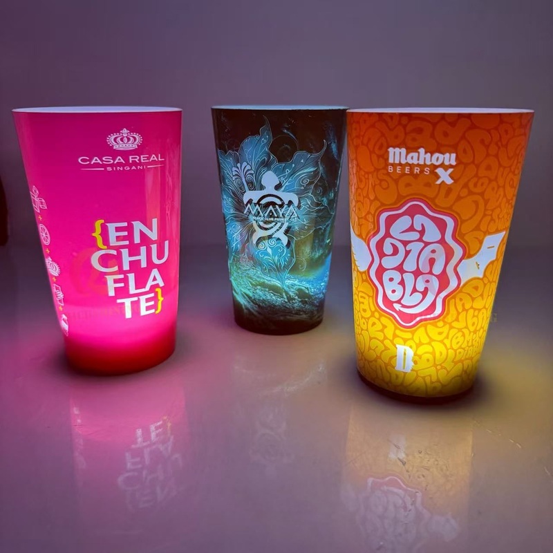2025 New Design Bar Night Club Party Decorations Custom 12oz 14oz 16oz Luminous LED Flashing Reusable Plastic Cup – Plastic Cup and Luminous LED Cup price