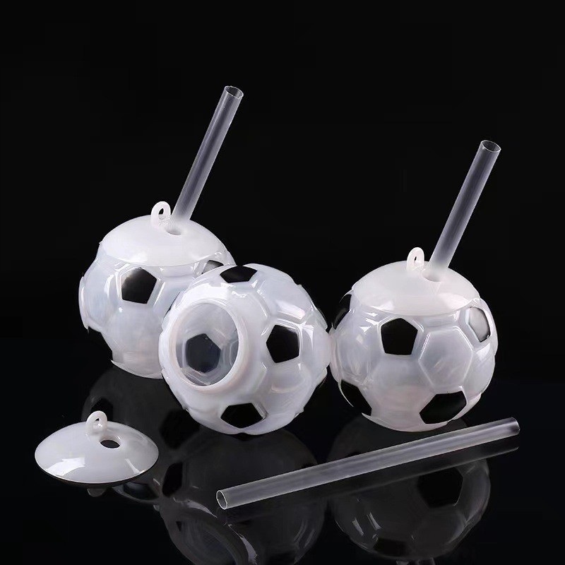 Low Price Lighted Round Soccer Ball Shaped 500ml Cold Drink Mugs Personalized Kids Different Shape Round Plastic Cup – Soccer Cups for Children and 16 Oz Plastic Cup price