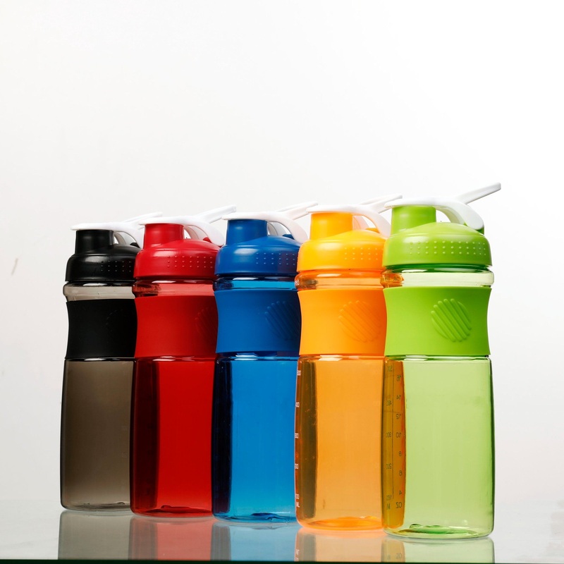Custom BPA Free 800ml Tritan Plastic Shaker Water Bottle with Mixing Ball – Plastic Shaker Bottle and Shaker Bottle price