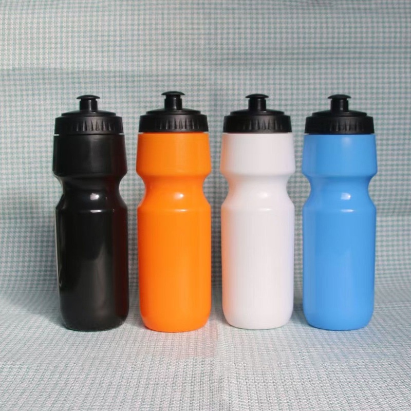 Plastic 700ml Sports Water Bottle Food Grade BPA Free Squeeze Bike Water Bottle for Cycling – Cycling Water Bottles and Water Bottles price